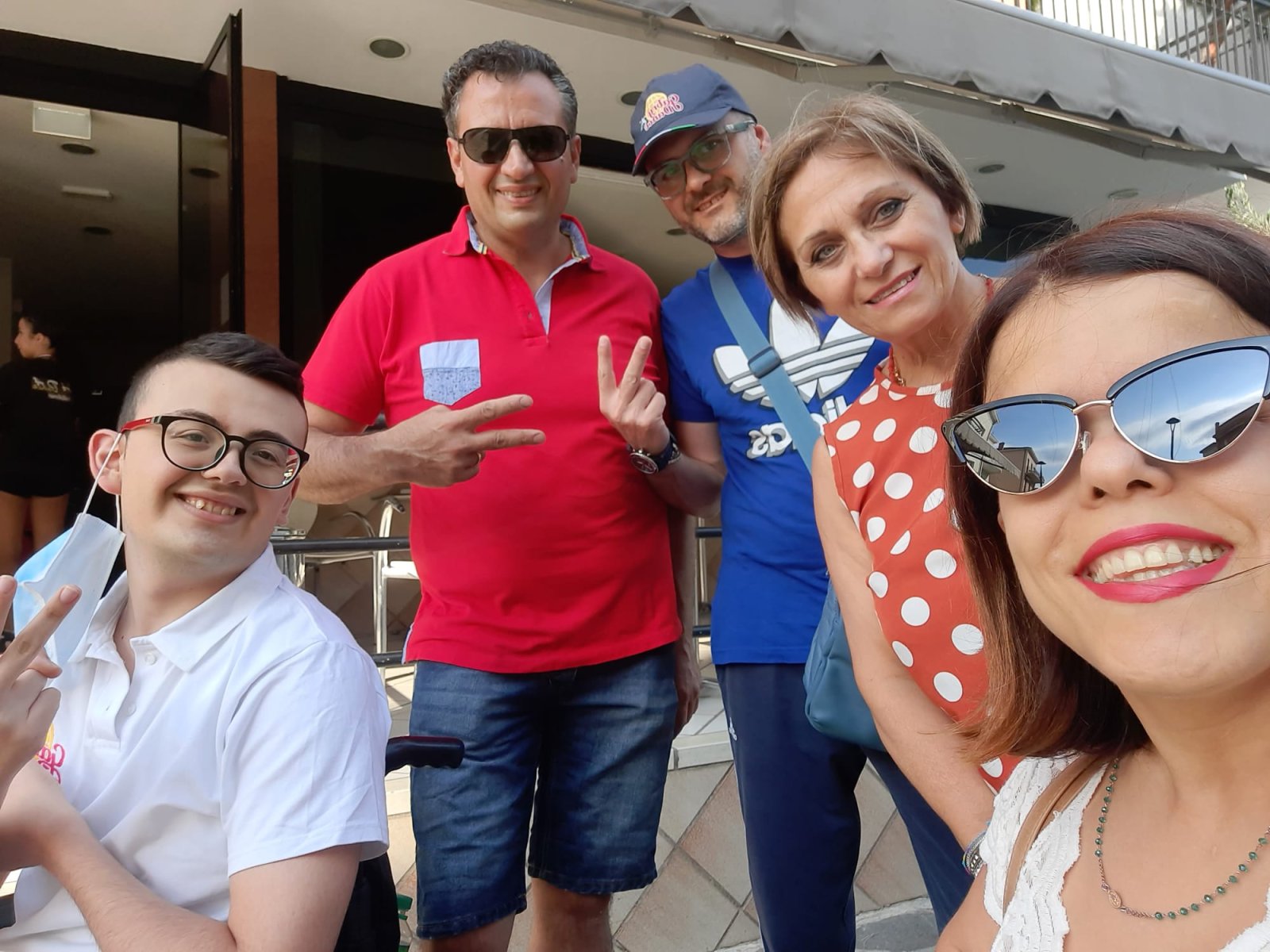 F4496AC8-C2EE-4AA2-BD45-F5763EAED86D