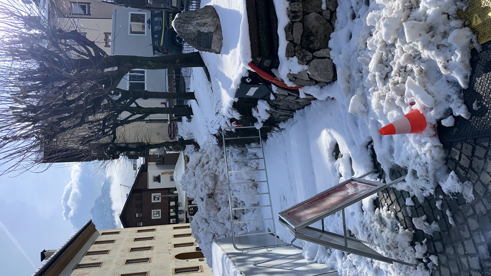 0AAF0829-AF14-4434-9DCC-9E704CC61F2D